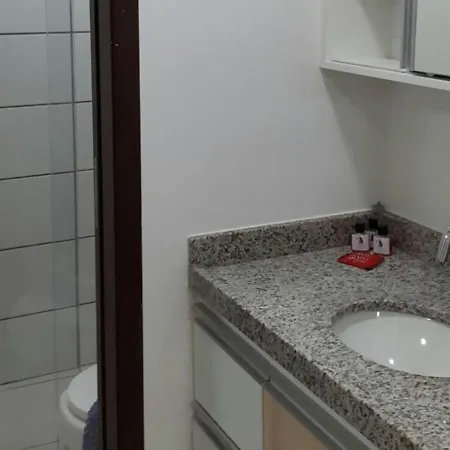 Apartamento 17º Andar Beira Mar Com 2 Quartos *