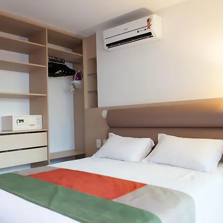Apartamento 17º Andar Beira Mar Com 2 Quartos Fortaleza (Ceara)